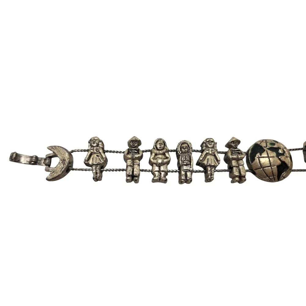 Children Of The World Link Bracelet Women 7.5 Silver It's A Small World Folk Art